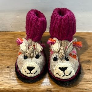 Girl slippers Garnet Hill